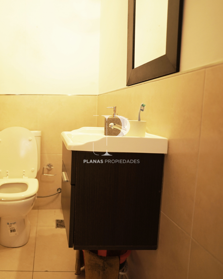 EN VENTA MODERNO DEPARTAMENTO 2 DORMITORIOS ZONA PARQUE