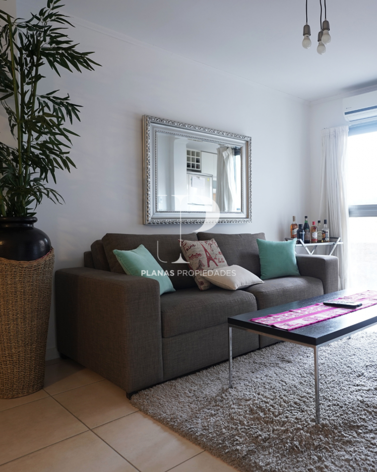 EN VENTA MODERNO DEPARTAMENTO 2 DORMITORIOS ZONA PARQUE
