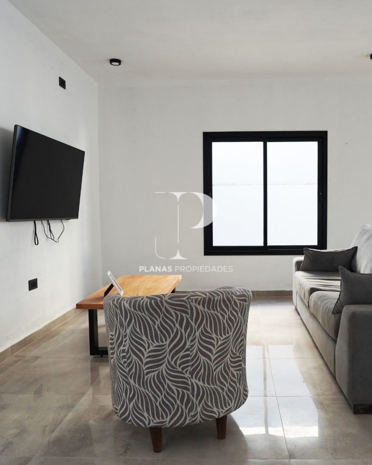 EN VENTA: CASA A ESTRENAR EN BARRIO LAPACHOS II PARACAO