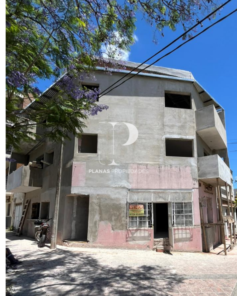 EN VENTA DEPARTAMENTO PLANTA BAJA ESQUINA ROSARIO DEL TALA Y SANTA CRUZ