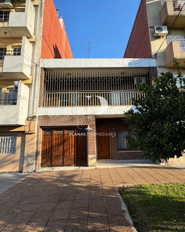 EN VENTA CASA ZONA CENTRO/PARQUE