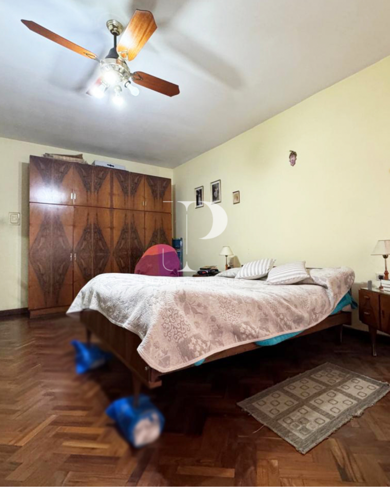 EN VENTA CASA ZONA CENTRO/PARQUE