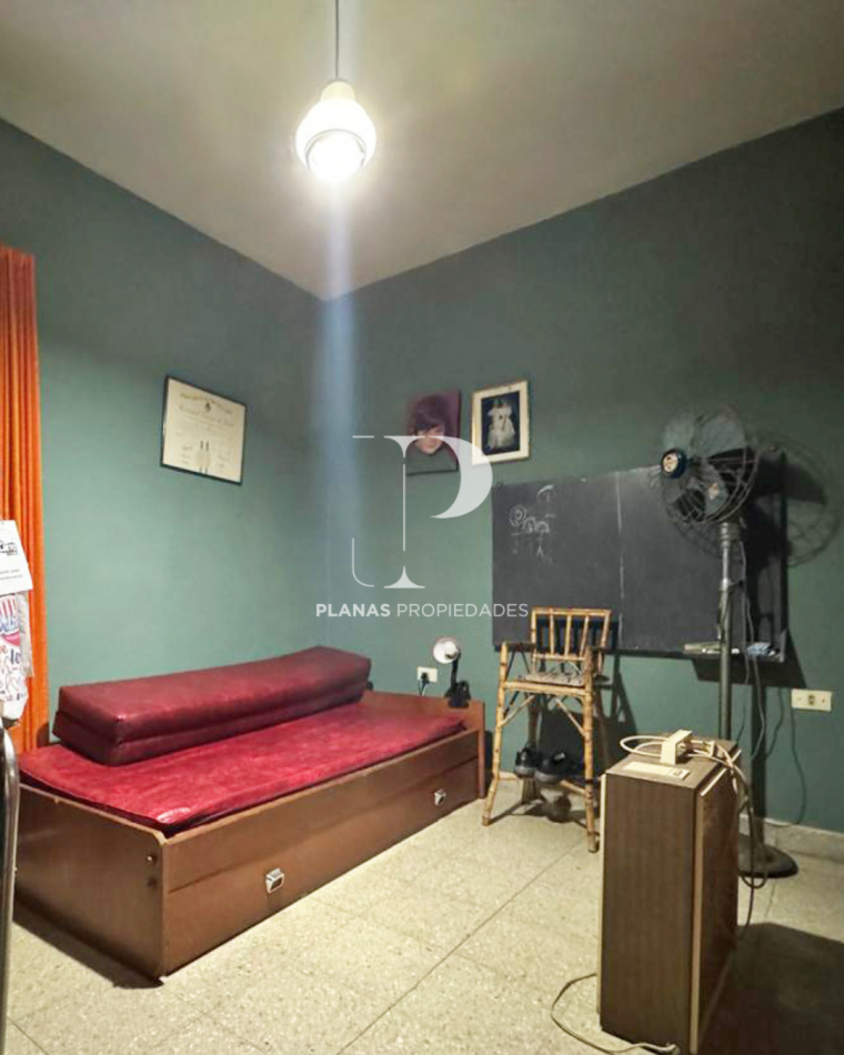 EN VENTA CASA ZONA CENTRO/PARQUE
