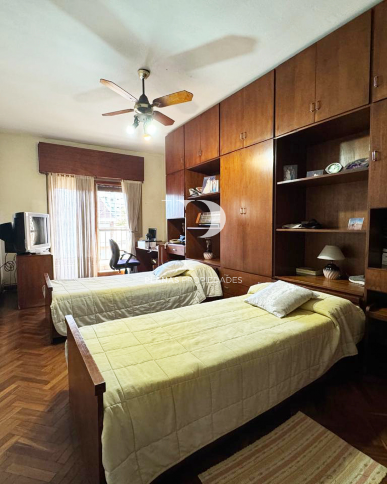 EN VENTA CASA ZONA CENTRO/PARQUE