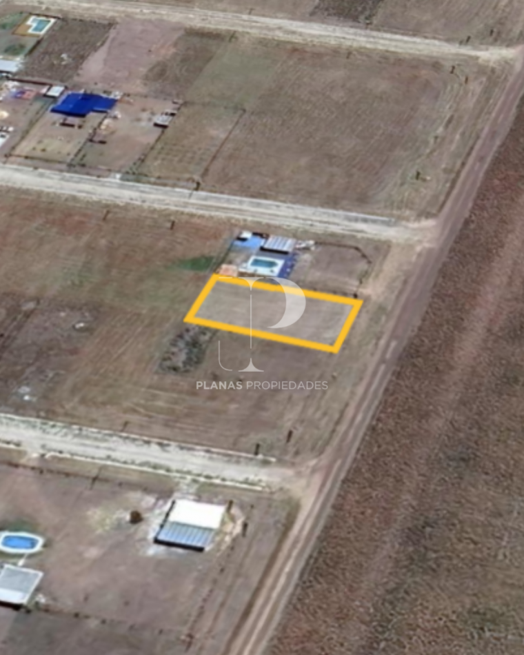 SE VENDE LOTE EN CALLE PRINCIPAL URBANIZACION LOMA HERMOSA