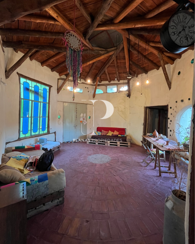 SE VENDE ESPECTACULAR QUINTA EN LA PICADA