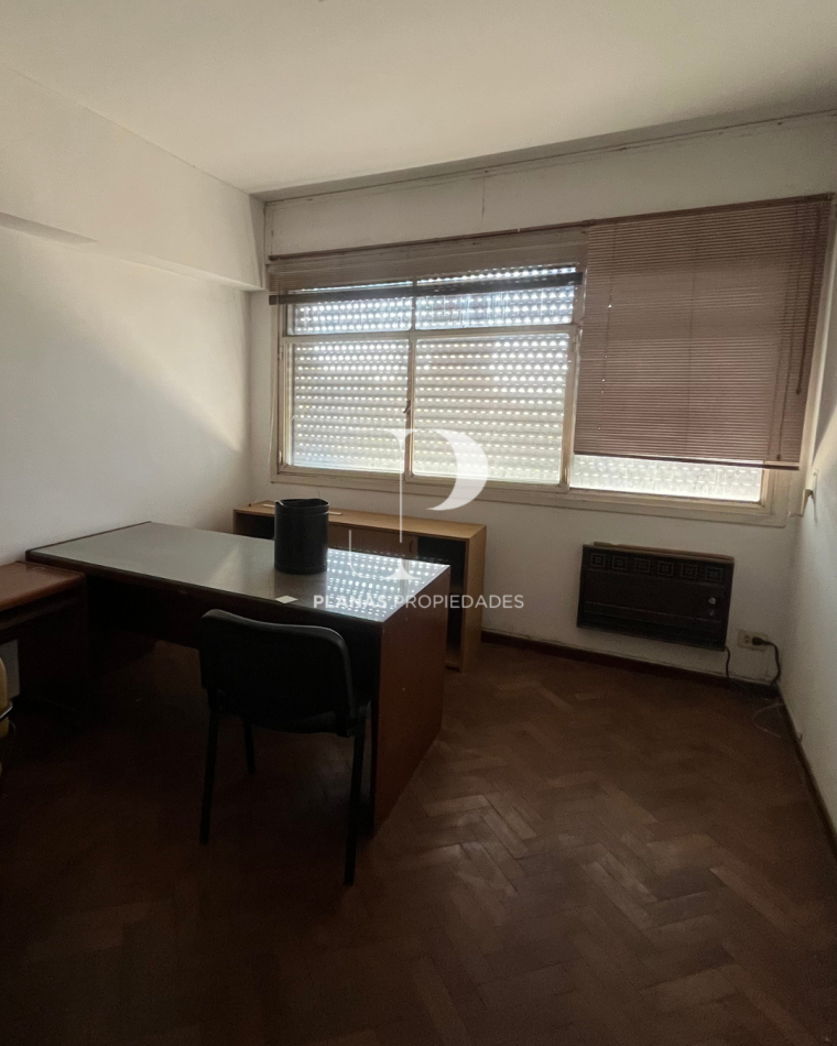 SE ALQUILA DEPARTAMENTO 2 DORMITORIOS APTO OFICINA SOBRE PEATONAL