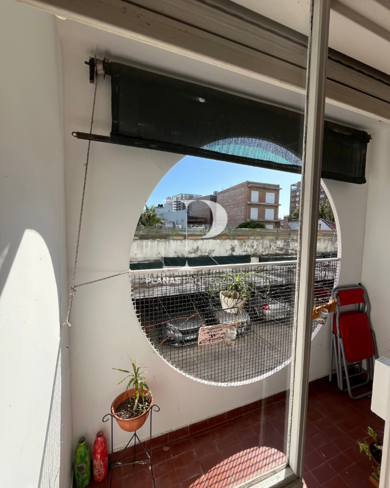 EN VENTA DEPARTAMENTO 3 DORMITORIOS ZONA CENTRO PATIO Y COCHERA