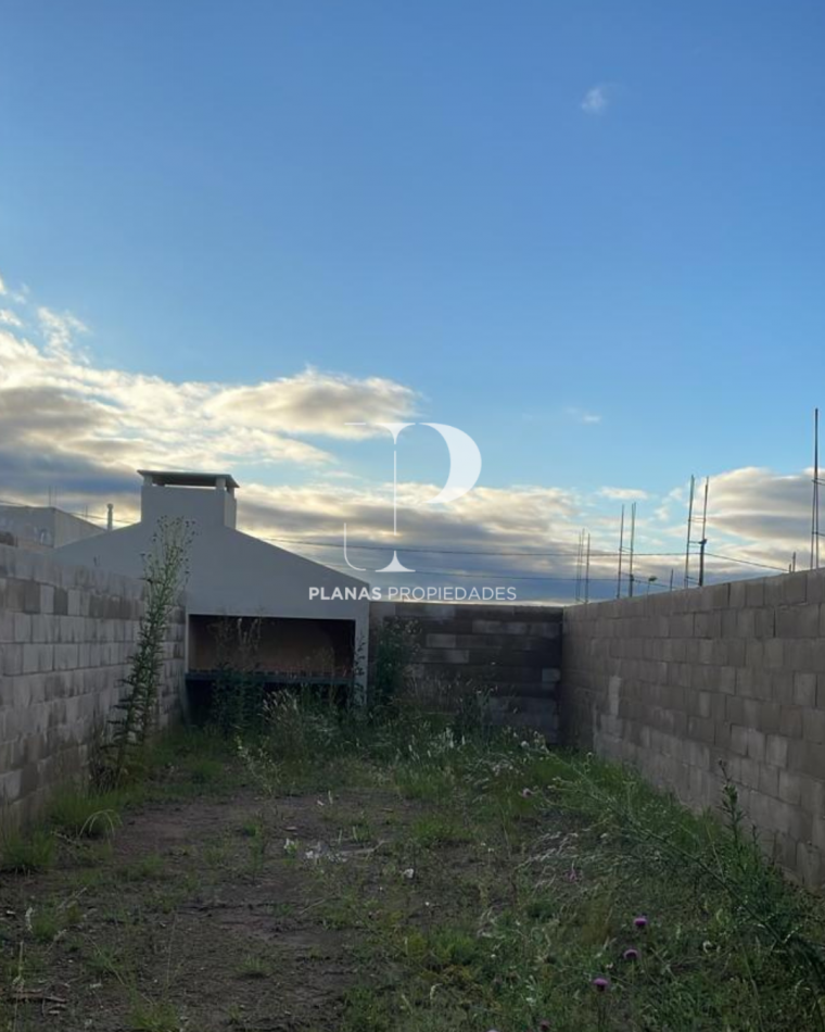 EN VENTA DUPLEX A ESTRENAR EN BARRIO PARACAO