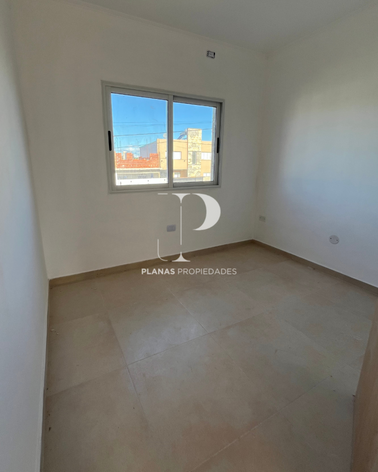 EN VENTA DUPLEX A ESTRENAR EN BARRIO PARACAO