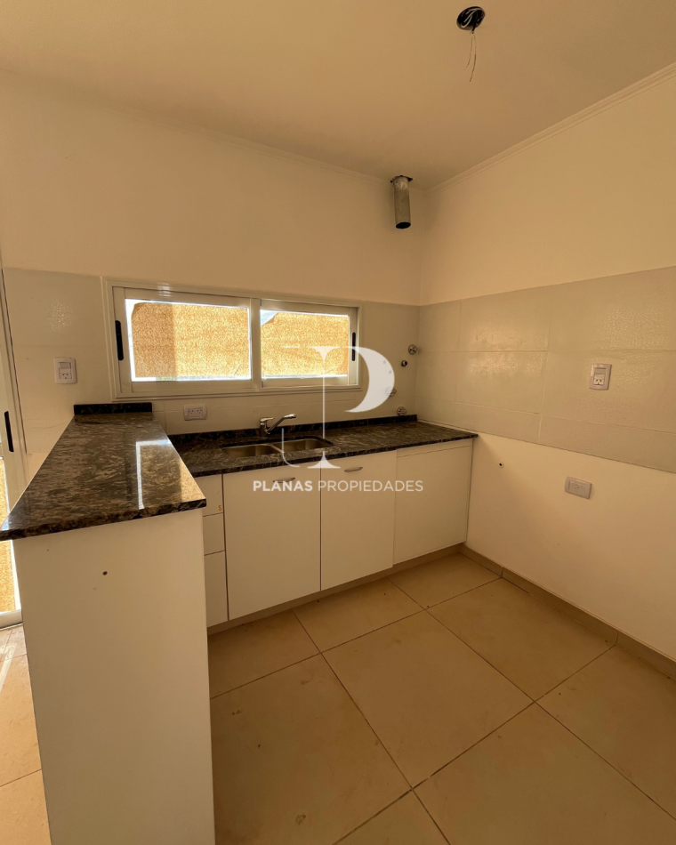 EN VENTA DUPLEX A ESTRENAR EN BARRIO PARACAO