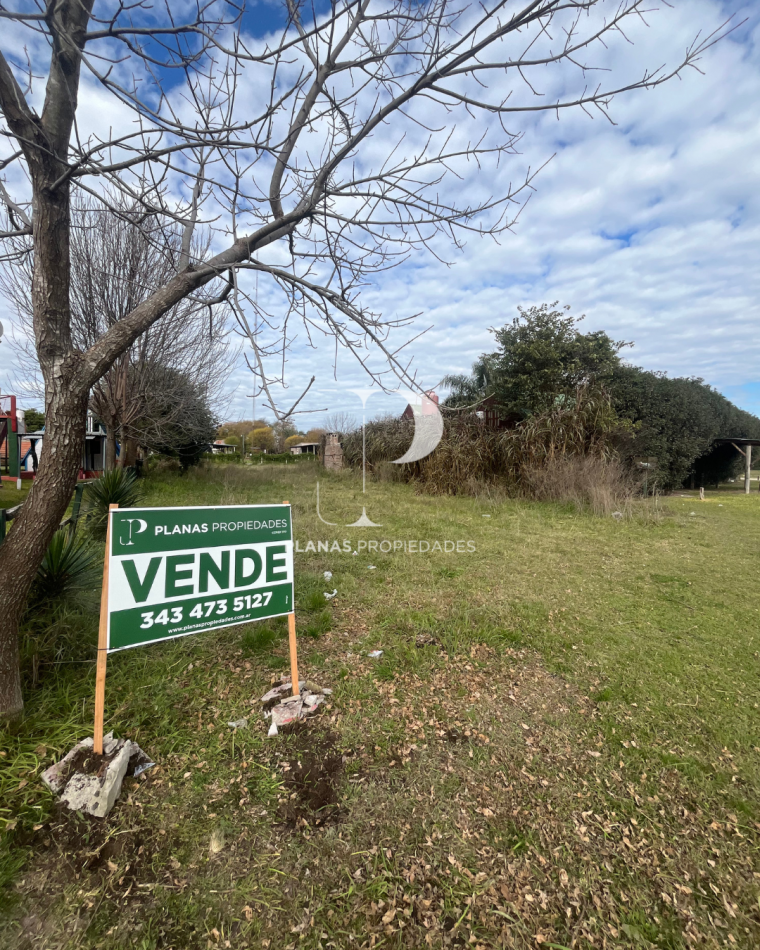SE VENDE LOTE NIVELADO Y ESCRITURADO EN PIEDRAS BLANCAS