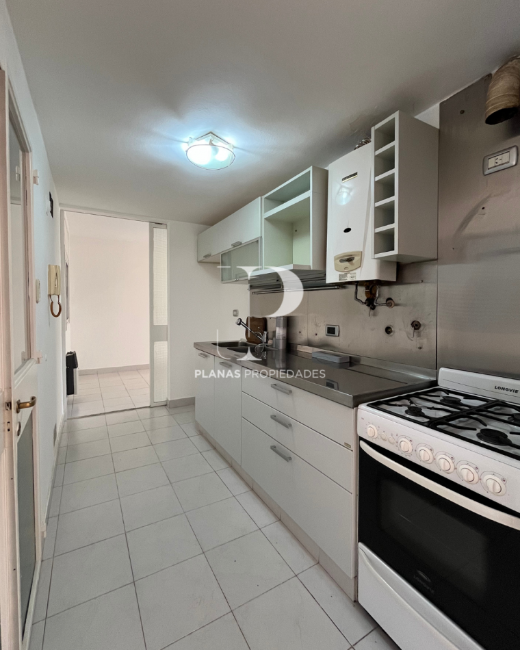 BAJAMOS EL PRECIO // EN VENTA DEPARTAMENTO 3 DORMITORIOS ZONA CENTRO CON PATIO SECO