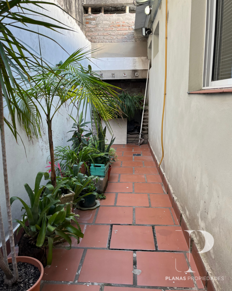 EN VENTA LOCAL COMERCIAL ZONA CENTRO