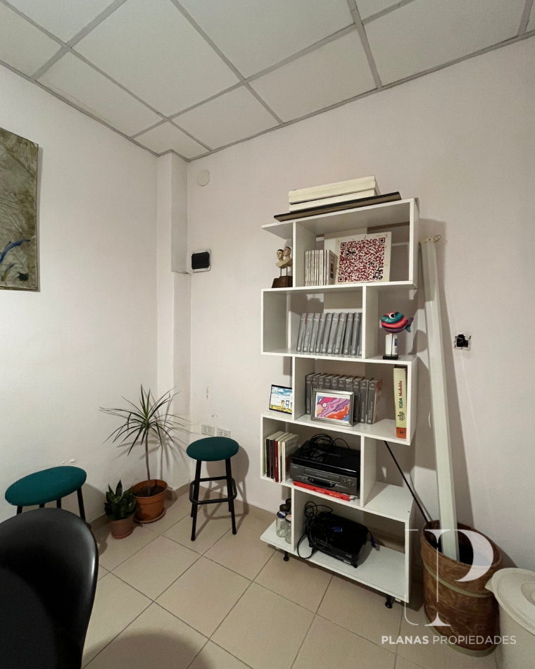 EN VENTA LOCAL COMERCIAL ZONA CENTRO