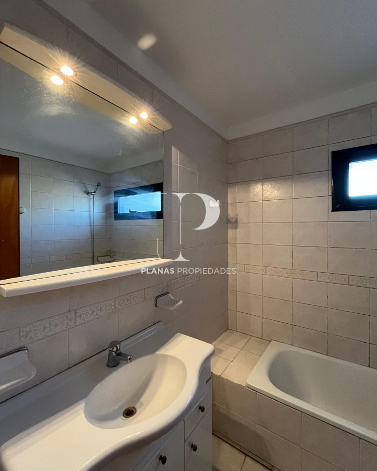 ALQUIER DEPARTAMENTO ZONA PARQUE 2 DORMITORIOS Y COCHERA