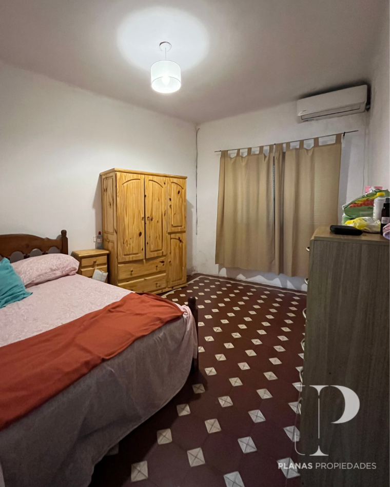 SE VENDE CASA - ZONA SANTA TERESITA