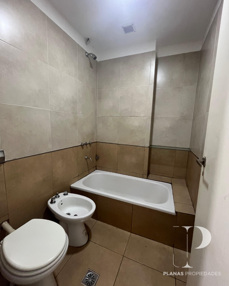 SE ALQUILA DEPARTAMENTO 1 DORMITORIO ZONA LAURENCENA 1ER PISO POR ESCALERA