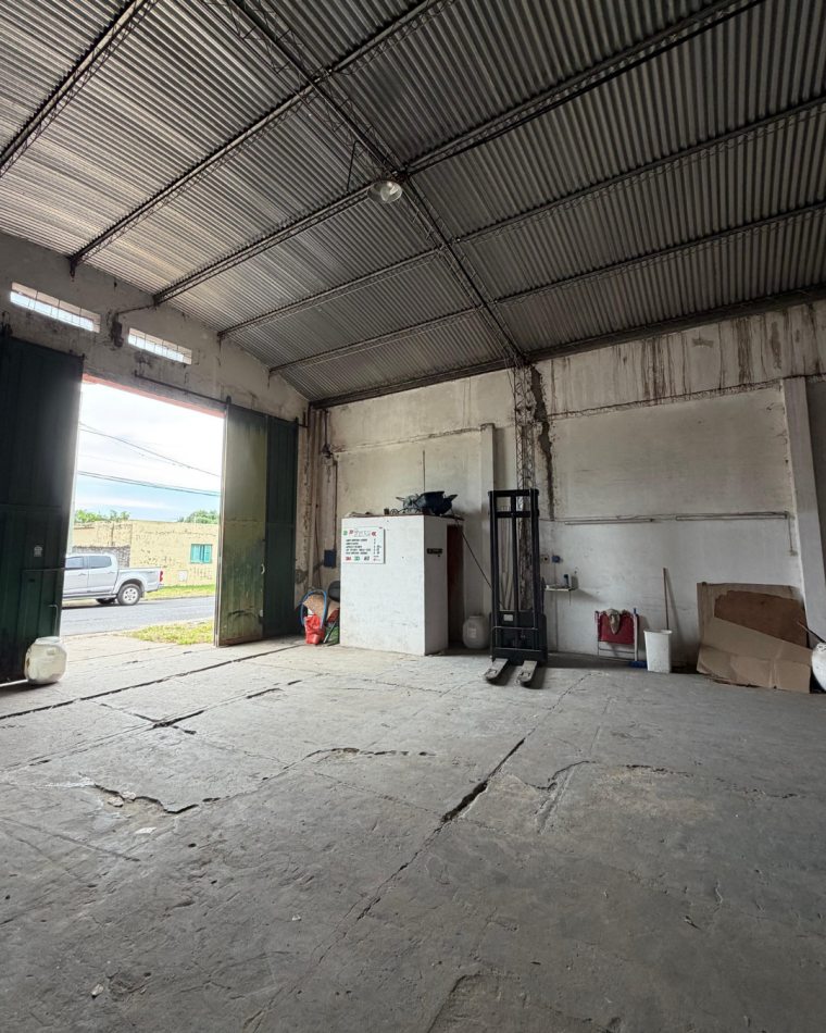  VENTA DOS GALPONES A METROS DE AVENIDA DE LAS AMERICAS