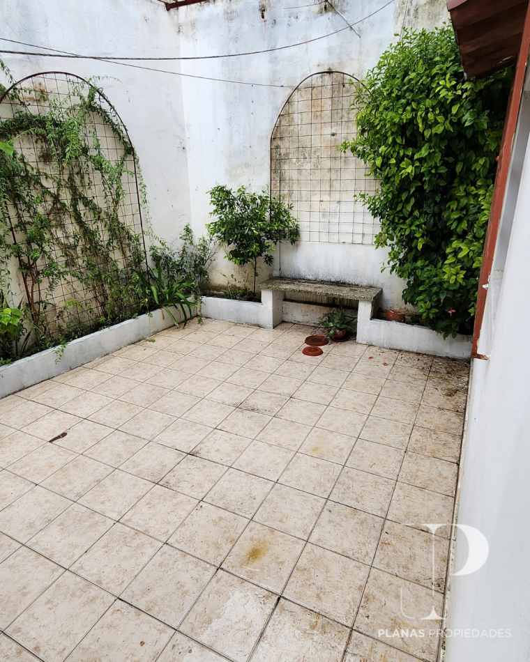 SE VENDEN  2 DEPARTAMENTOS 2 DORMITORIOS