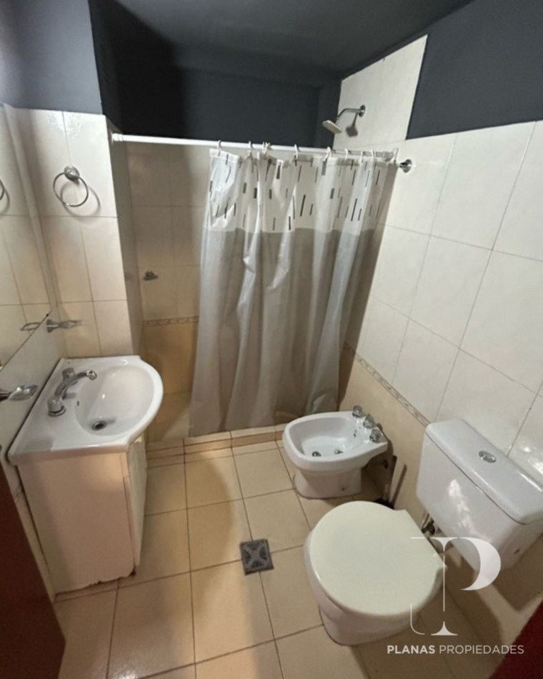 SE ALQUILA DEPARTAMENTO 1 DORMITORIO ZONA CENTRO - AMOBLADO COMPLETO