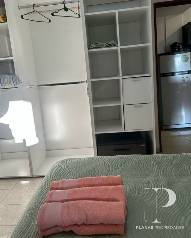 SE ALQUILA DEPARTAMENTO 1 DORMITORIO ZONA CENTRO - AMOBLADO COMPLETO
