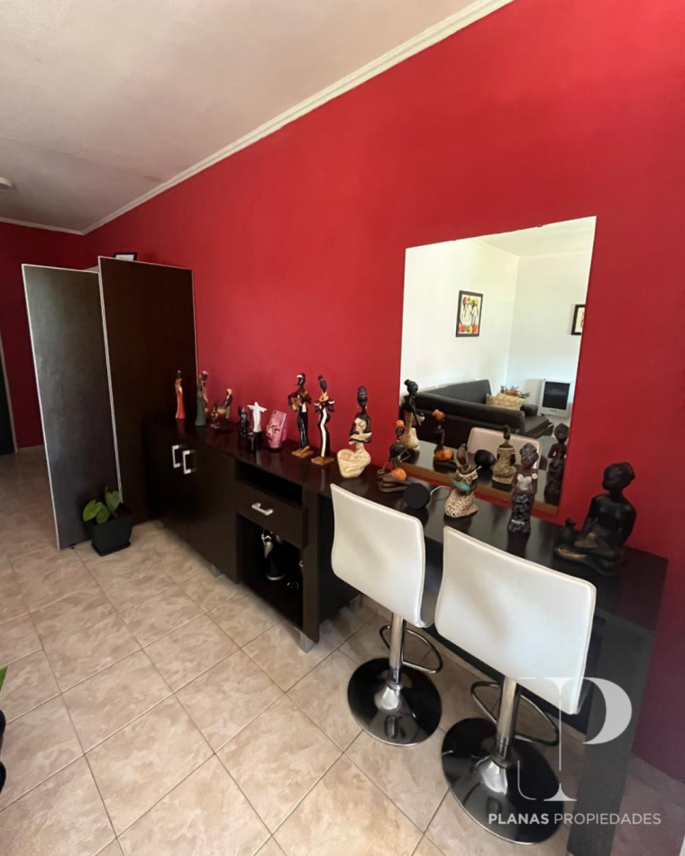 EN VENTA 3X1 - SE VENDEN 3 PROPIEDADES JUNTAS AL VALOR DE 1 - SE VENDE CASA PLANTA BAJA + 2 DEPARTAMENTOS DE UN DORMITORIO - 3 DE FEBRERO Y BROWN