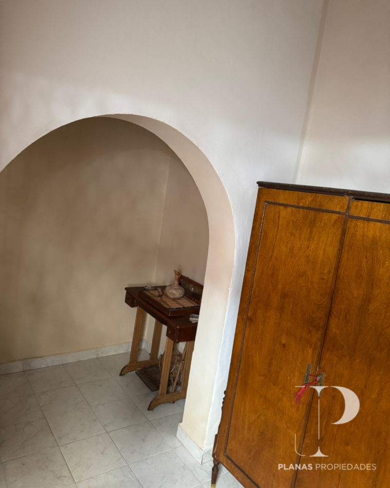 ALQUILO CASA INTERNA - 3 DORMITORIOS SEMIAMOBLADA