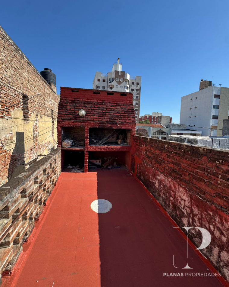 ALQUILO CASA INTERNA - 3 DORMITORIOS SEMIAMOBLADA