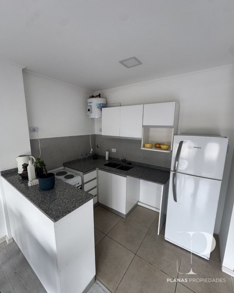 SE ALQUILA DEPARTAMENTO 1 DORMITORIO AMOBLADO - MODERNO Y LUMINOSO