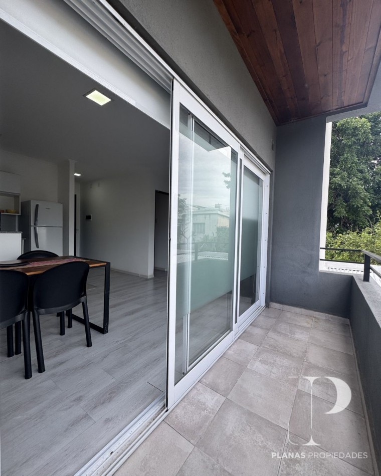 SE ALQUILA DEPARTAMENTO 1 DORMITORIO AMOBLADO - MODERNO Y LUMINOSO