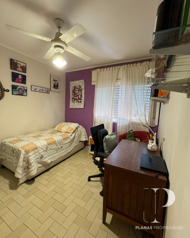SE VENDE HERMOSO Y AMPLIO DEPARTAMENTO 3 DORMITORIOS CON COCHERA EN ZONA PARQUE URQUIZA